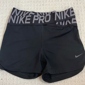 Nike pro